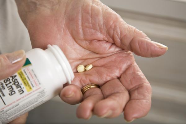 Taking daily low-dose aspirin for seven years did not affect the risk of dementia or mental decline among adults with type 2 diabetes, according to the late-breaking ASCEND study presented at the American Heart Association’s Scientific Sessions 2021. Type 2 Diabetes and Aspirin Regimen. #AHA 