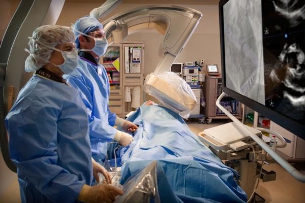 Beaumont Hospital, Michigan, endovascular aortic repair, EVAR, conscious sedation