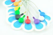 Use of traditional Holter monitor leads can be an issue for patient compliance and comfort. The newer generation ambulatory cardiac monitors use an adhesive patch that sticks directly on the patient's chest and allows them to shower and go about daily activities without a belt mounted monitor or leads getting in the way. This is especially important for longer term monitoring of seven days or longer. 